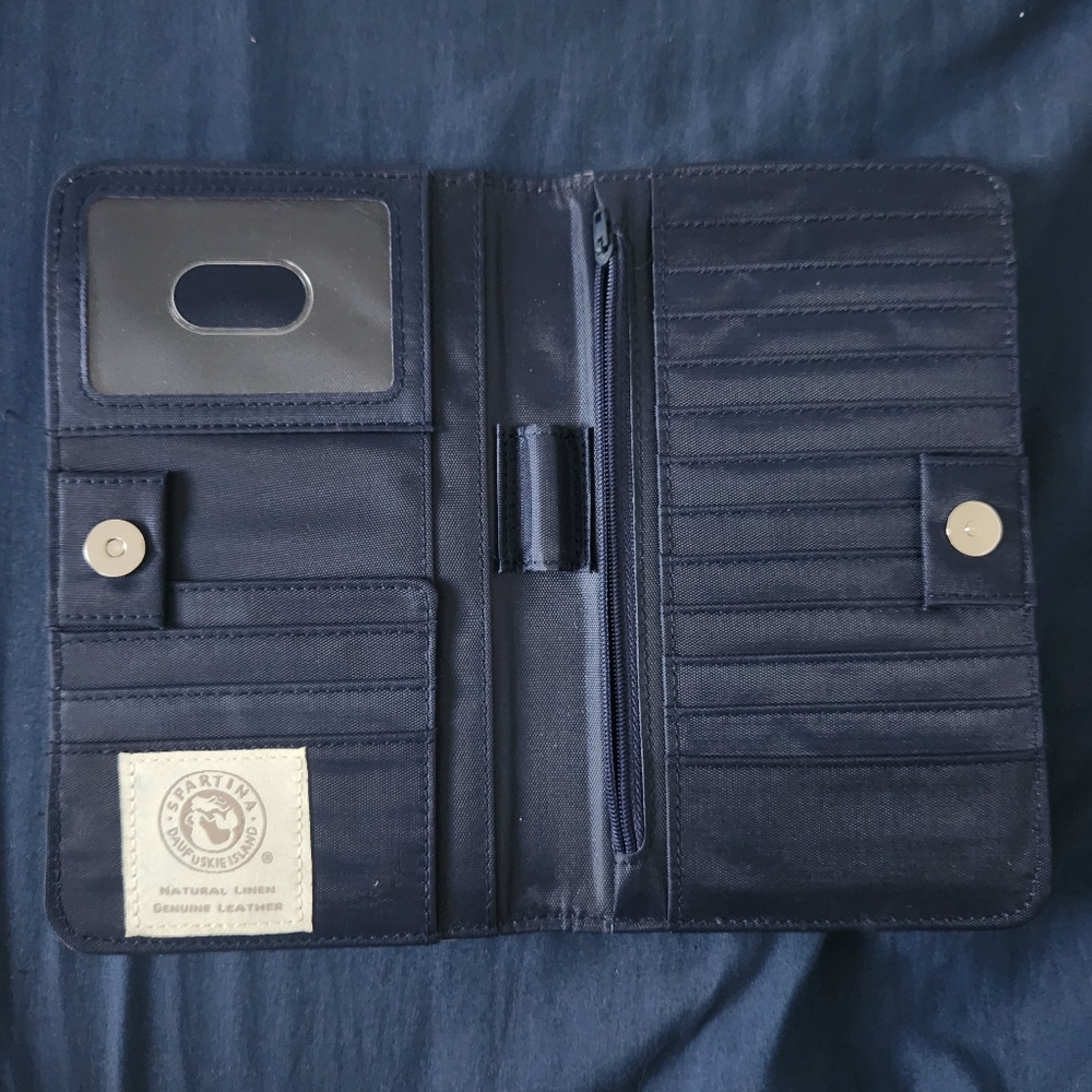 Navy and Cream Patterned Wallet - Picture 4 of 7